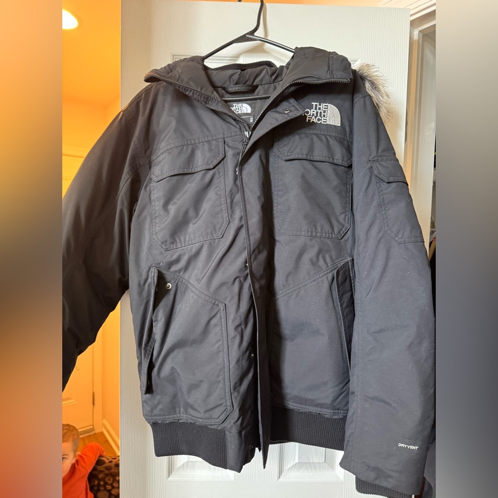 Men’s The North Face McMurdo Bomber with Faux Fur hood.
